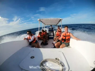 swim-with-whale-sharks