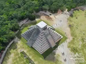 chichen-itza-mexico-kukulcan-pyramid