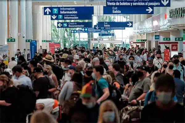 avoid-the-crowd-at-cancun-airport