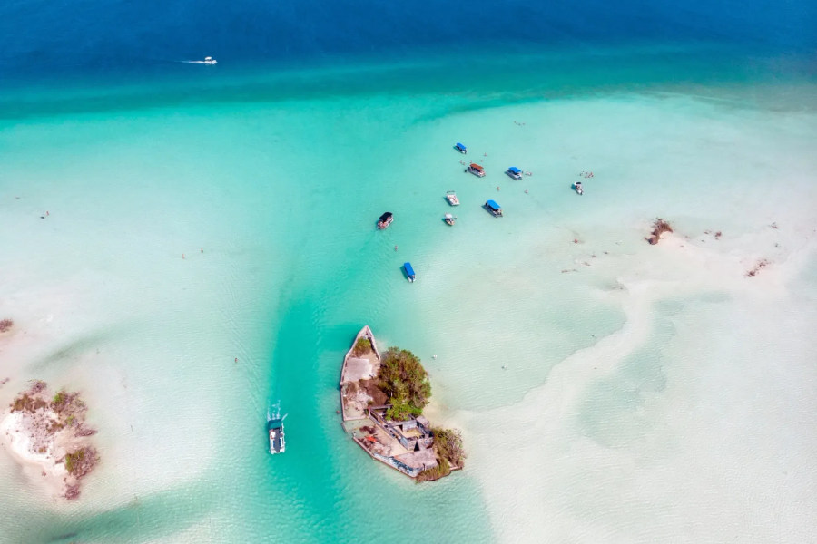 Imagen de Laguna Bacalar con paseo escénico en pontón