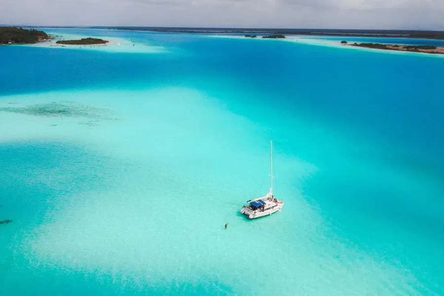 Imagen de Laguna Bacalar con paseo escénico en pontón