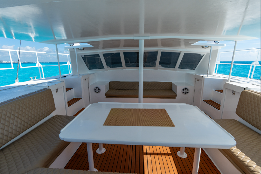 Tour Image VIP Sailing to Isla Mujeres Catamaran