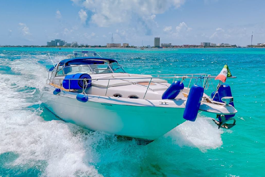 Imagen de Yate Rayo Cancun – Alquiler de Yate Privado Exclusivo para Grupos VIP
