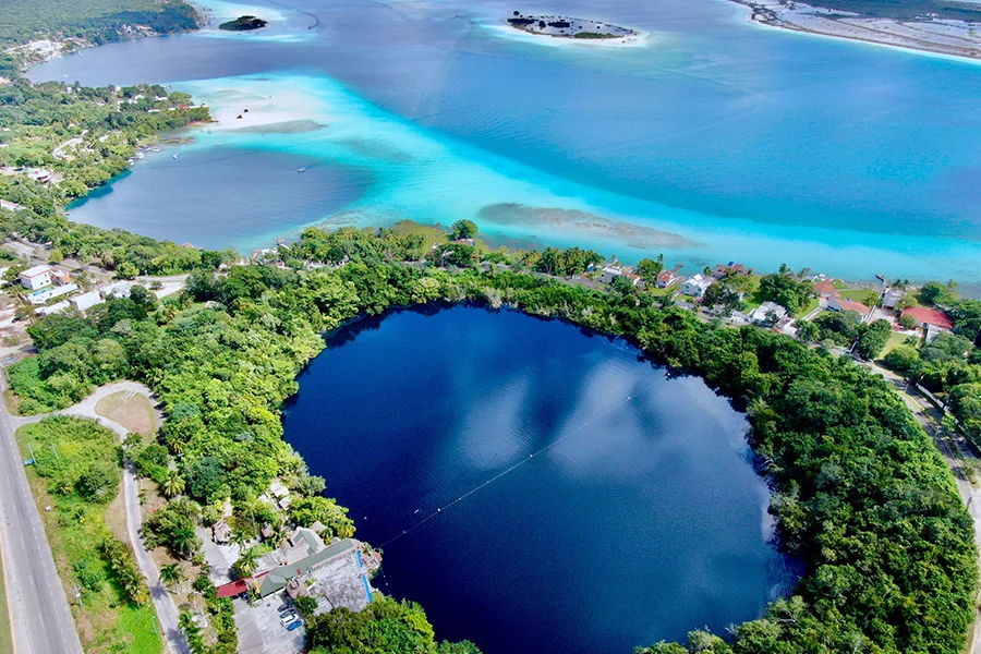 Imagen de Laguna Bacalar con paseo escénico en pontón
