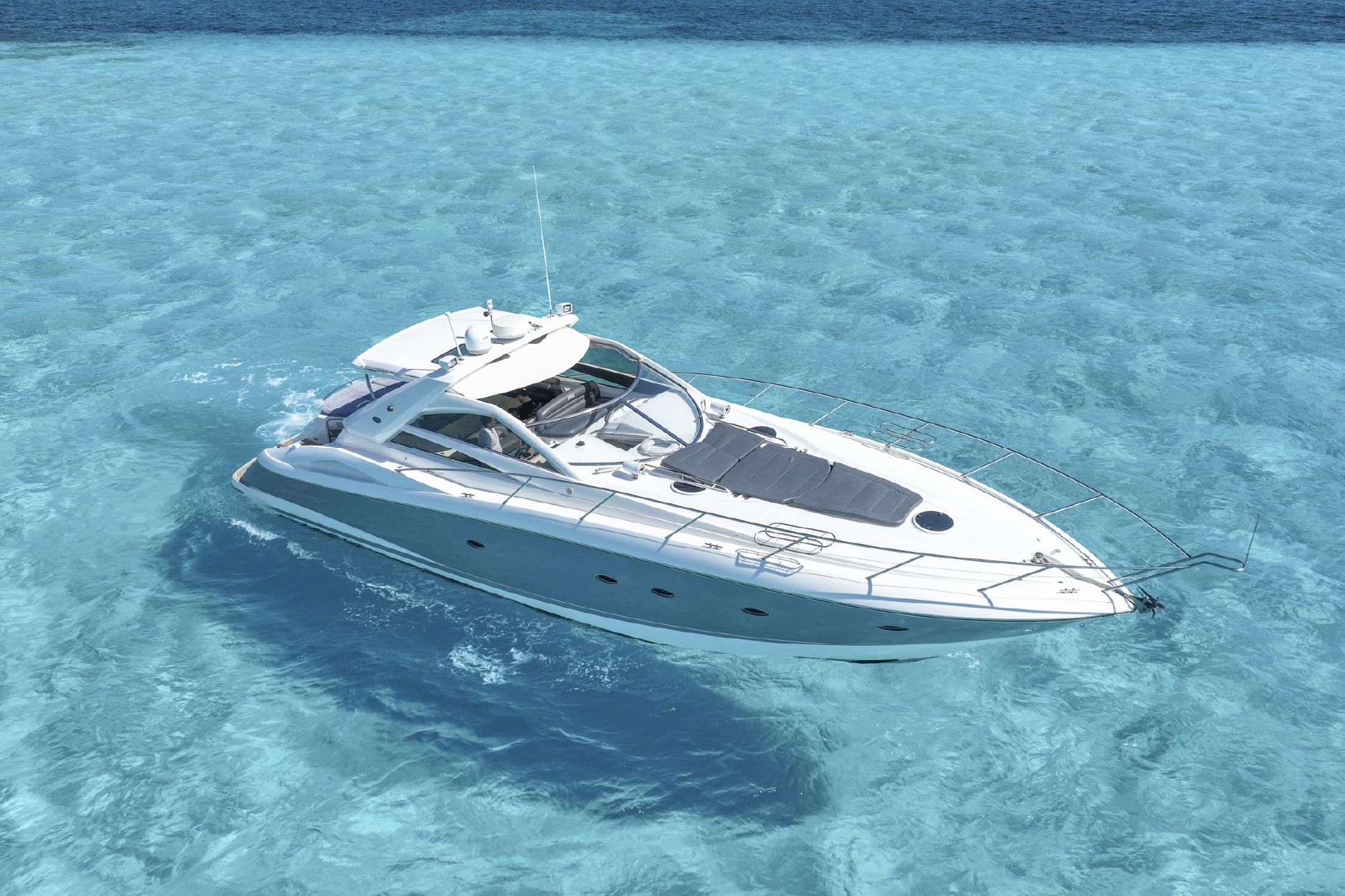 Imagen de  Experiencia VIP en Yate JOIA para Grupos Exclusivos en Cancún