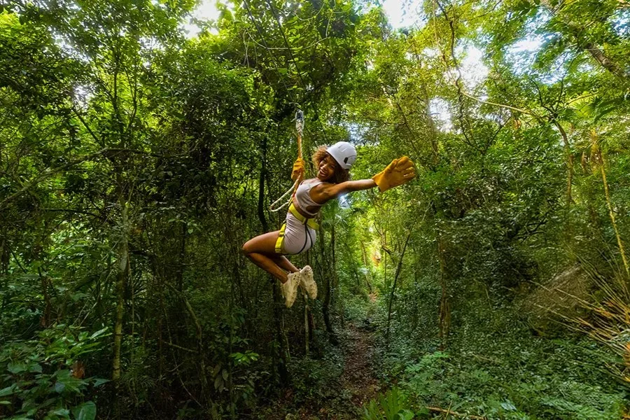 Imagen de Aventura a Caballo en Puerto Morelos + ATV + Tirolesa + Cenote