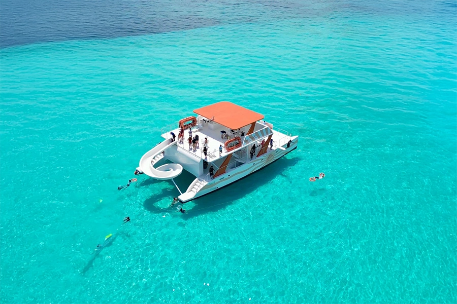 baby dancer cruise party boat cancun