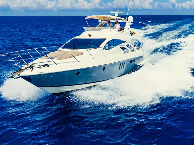 yacht rental cancun with chef