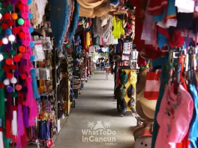 mexican flea market in Puerto Morelos Taco Tour